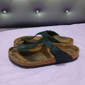 Birkenstock women's size 8 black corkbead sandals